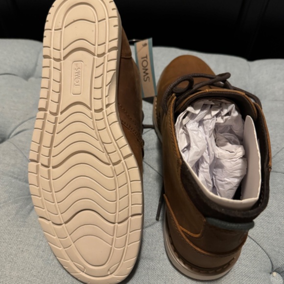 Tom’s Boots